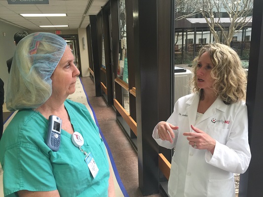RelyMD Doctor explains benefits to Rex Healthcare employee
